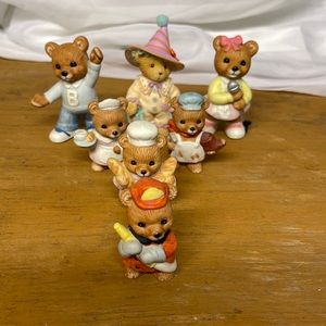 Vintage HOMCO Bears Lot of 7 in Various Sizes- Great Condition w/ Stickers